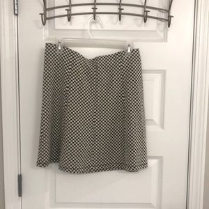 Houndstooth Loft skirt with elastic waistband